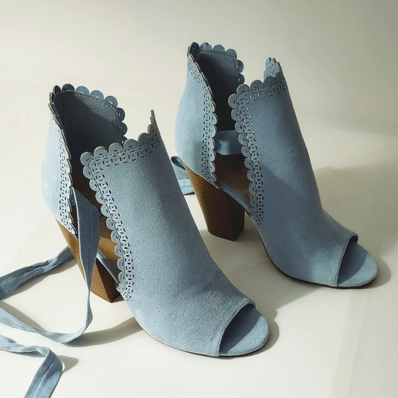 Just Fab Powder Blue Tie Up Ankle Booties size 7 - Picture 4 of 11